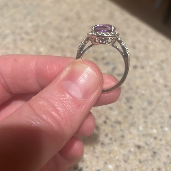 925 Stamped Amethyst and Crystal Ring - Picture 12 of 12